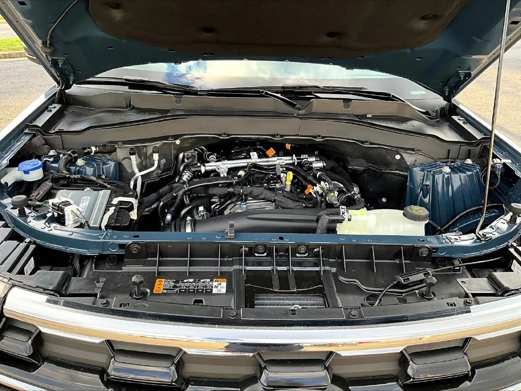 New 2027 Vapor Blue Metallic Ford Active image 13