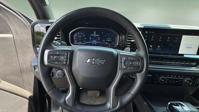 Used 2023 Black Chevrolet ZR2 image 13
