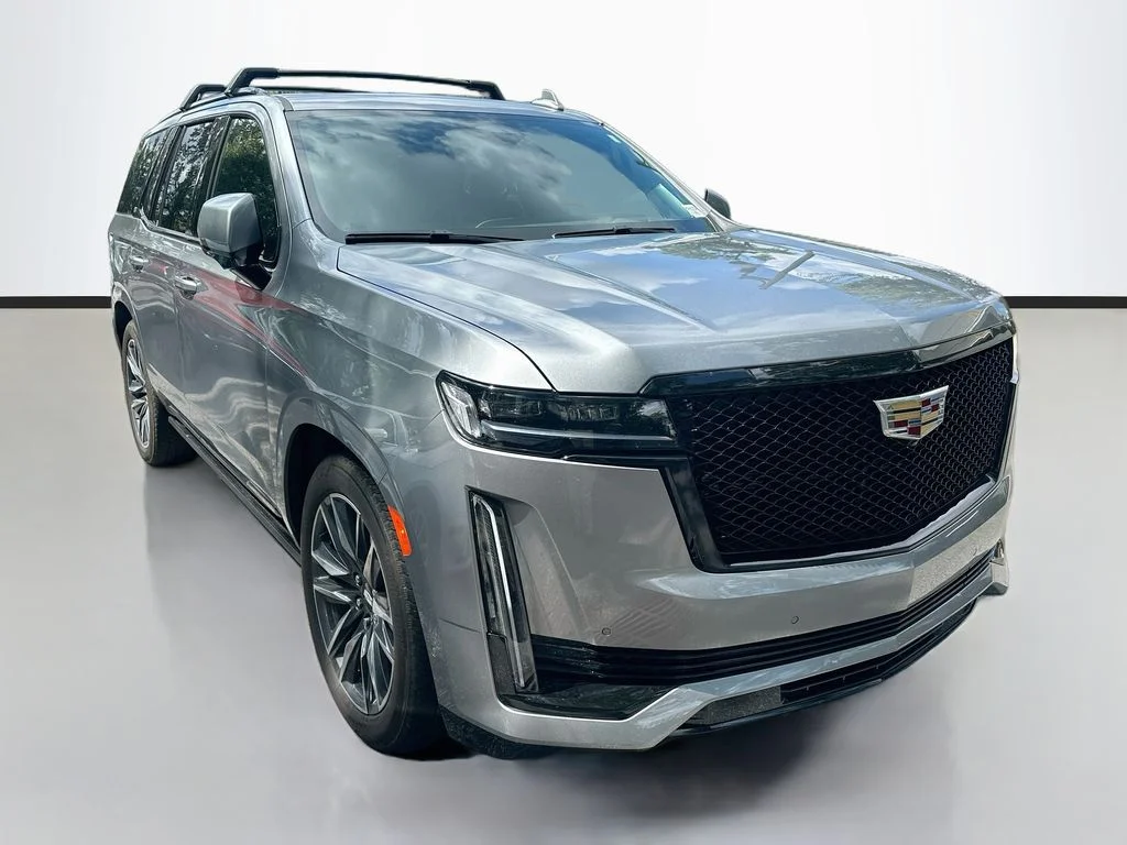 Used 2023 Silver Metallic Cadillac Sport Platinum image 3