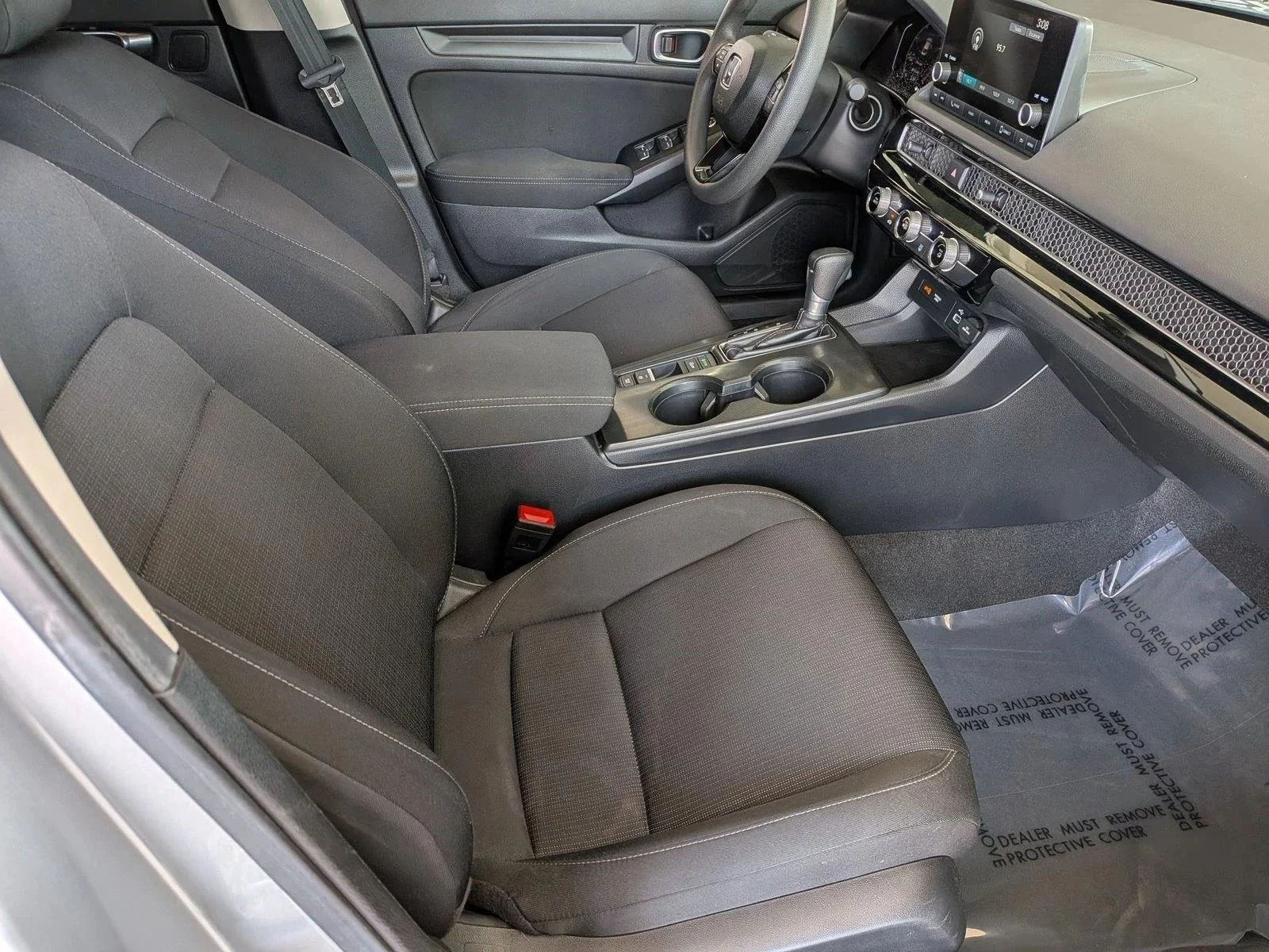 Used 2024 Lunar Silver Metallic Honda LX image 19