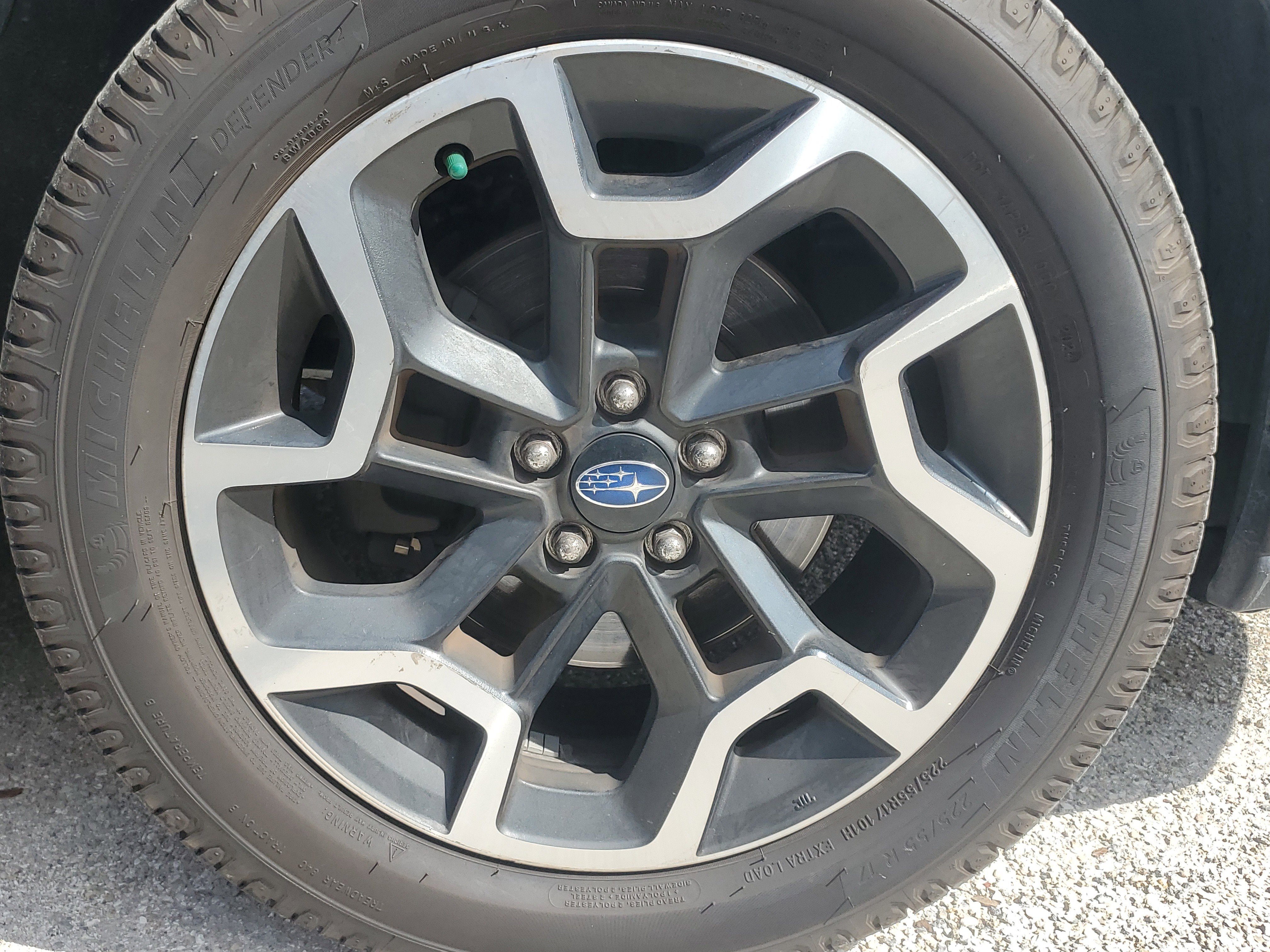 Used 2016 Crystal Black Silica Subaru Premium image 5