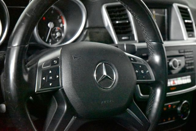 Used 2016  Mercedes-Benz GL 450 image 15