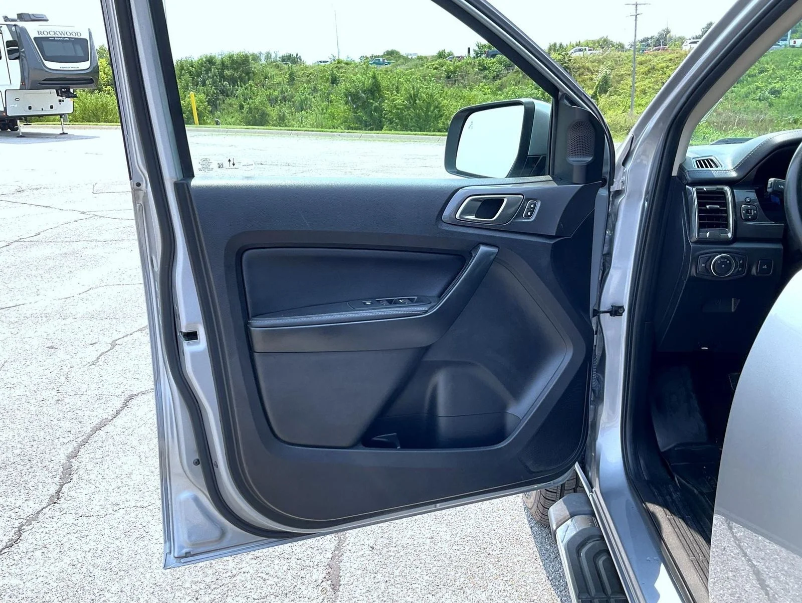 Used 2021 Silver Ford Lariat image 9