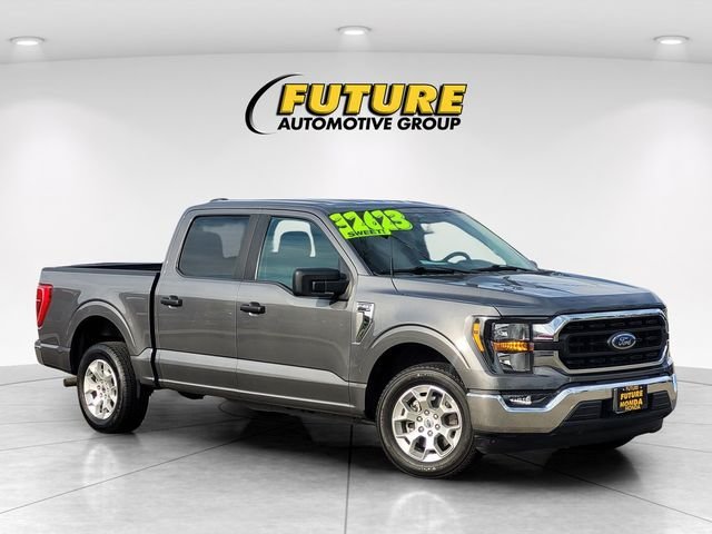 Used 2023 Gray Ford XLT image 1