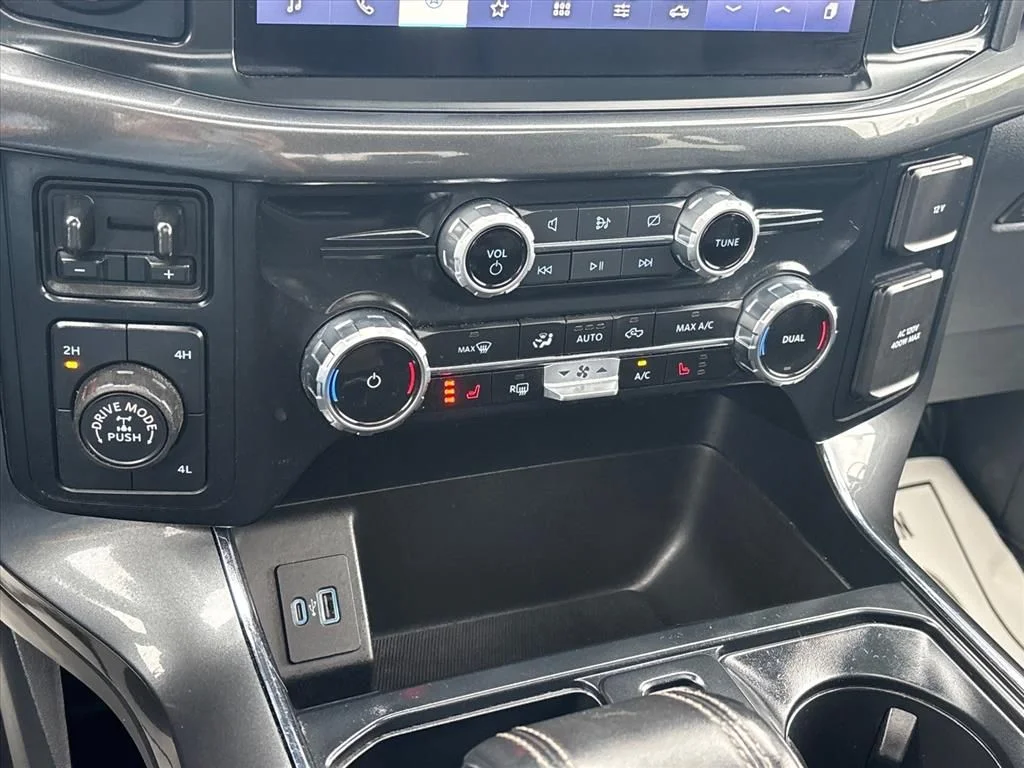Used 2023 Gray Ford XLT image 33