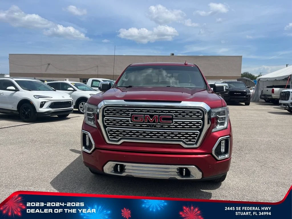 Used 2019 RED QUARTZ TINTCOAT GMC Denali image 2