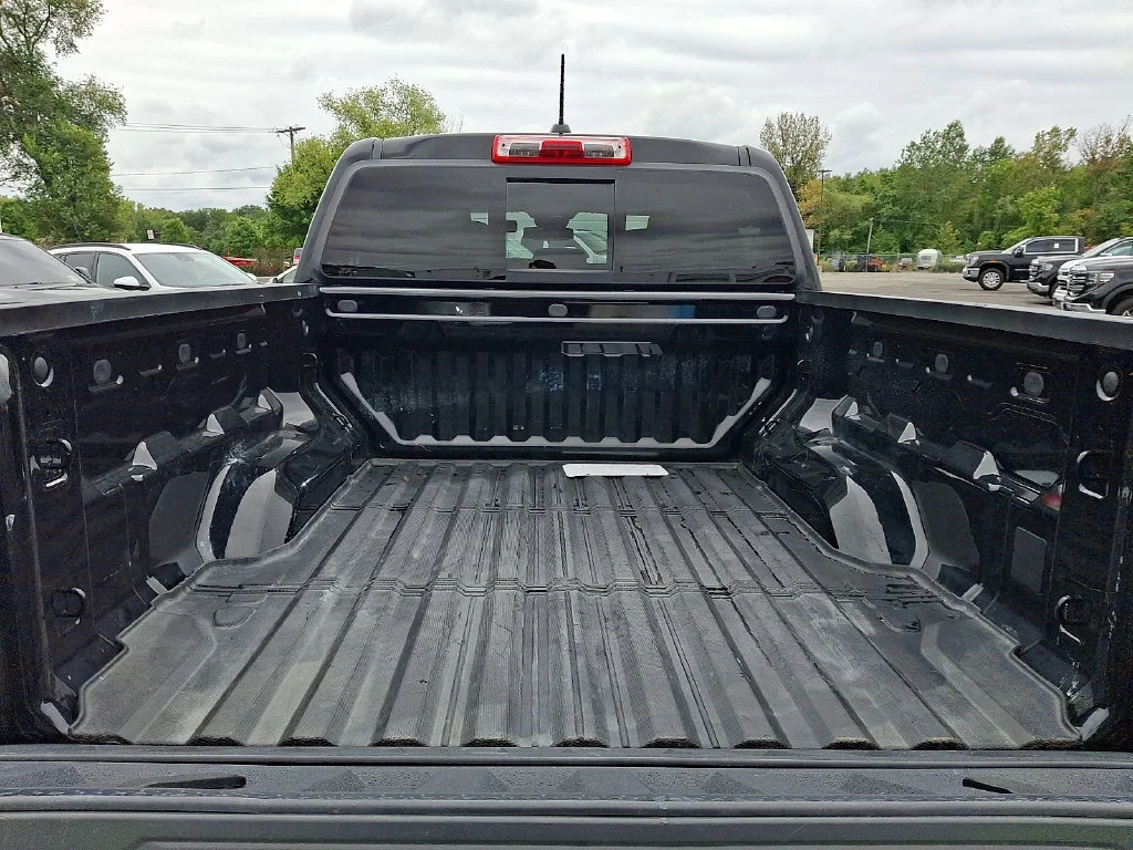 Used 2025 Black Chevrolet Trail Boss image 31