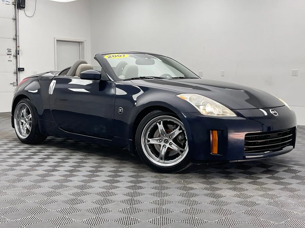 Used 2007 San Marino Blue Pearl Nissan Touring image 5