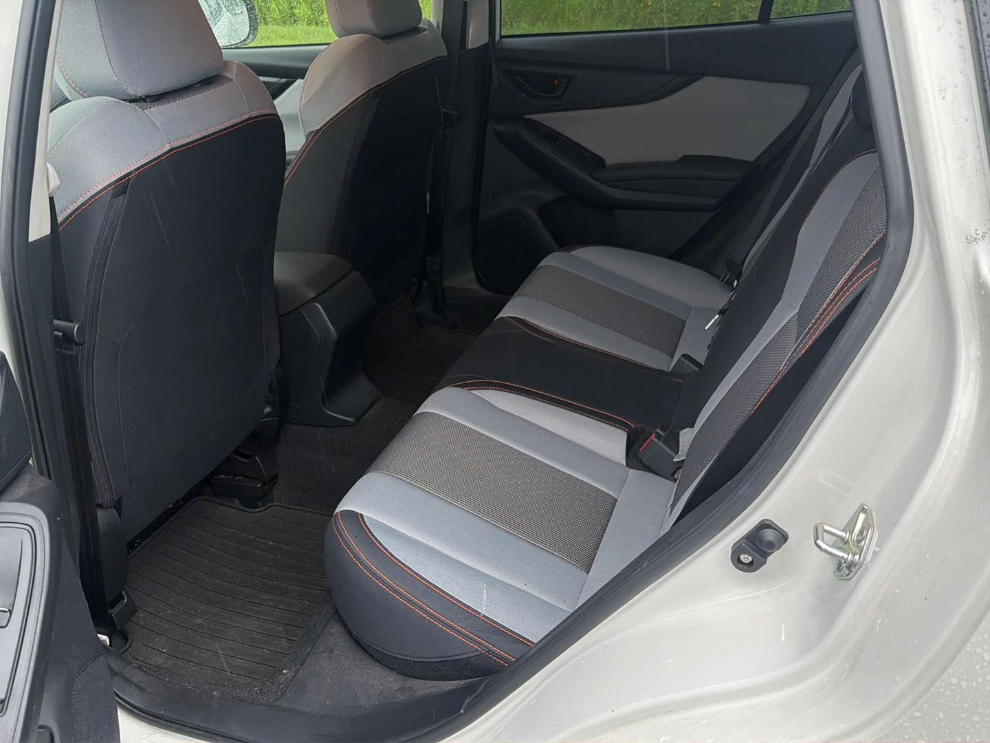 Used 2018 Crystal White Pearl Subaru Premium image 19