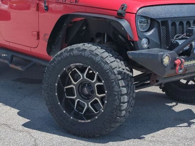 Used 2017 Jeep Wrangler Unlimited Sport S with VIN 1C4HJWDG6HL581041 for sale in Crittenden, KY