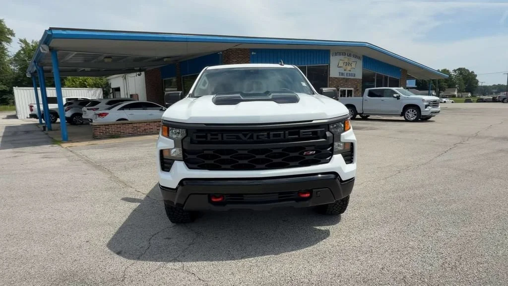 New 2026 Summit White Chevrolet Custom Trail Boss image 3
