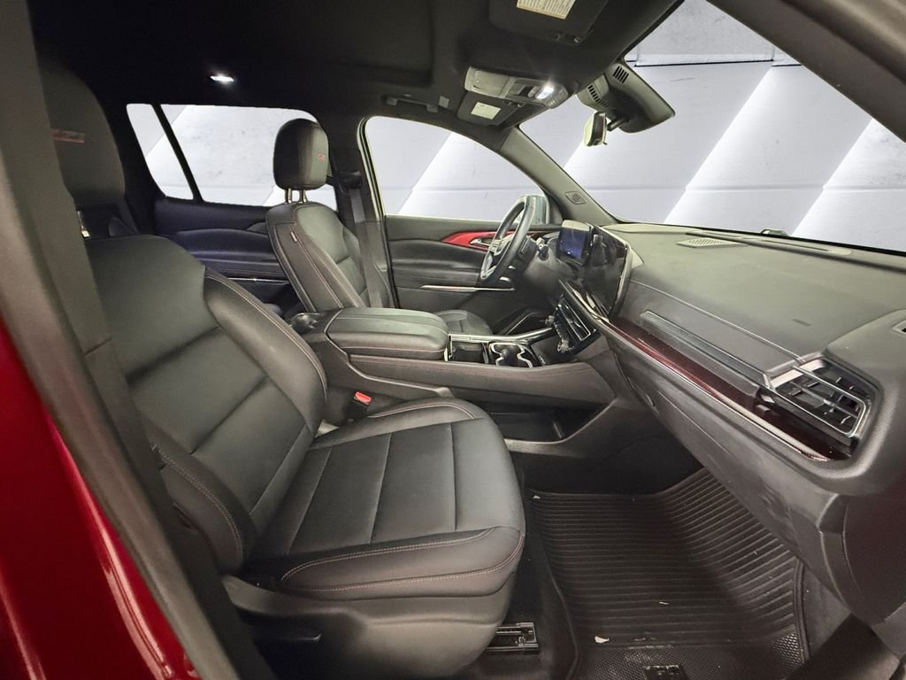 Used 2024 Red Chevrolet Z71 image 13