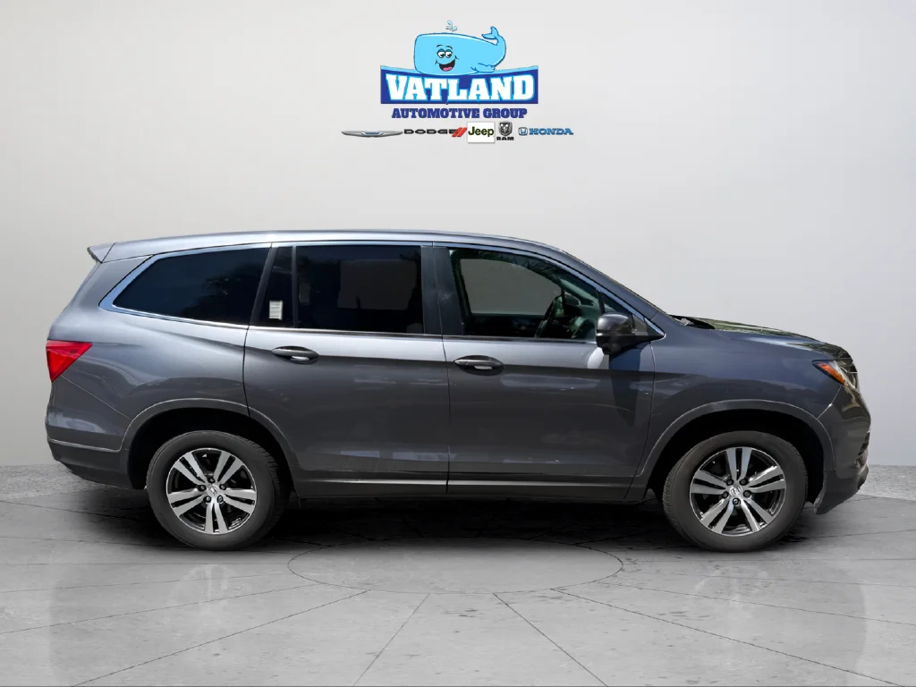 Used 2016 Lunar Silver Metallic Honda EX-L image 6