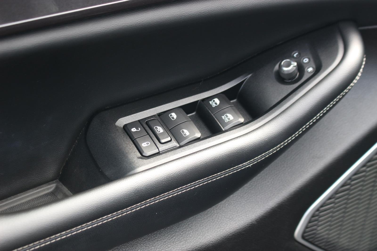 Used 2022 Gray Jeep Laredo image 14