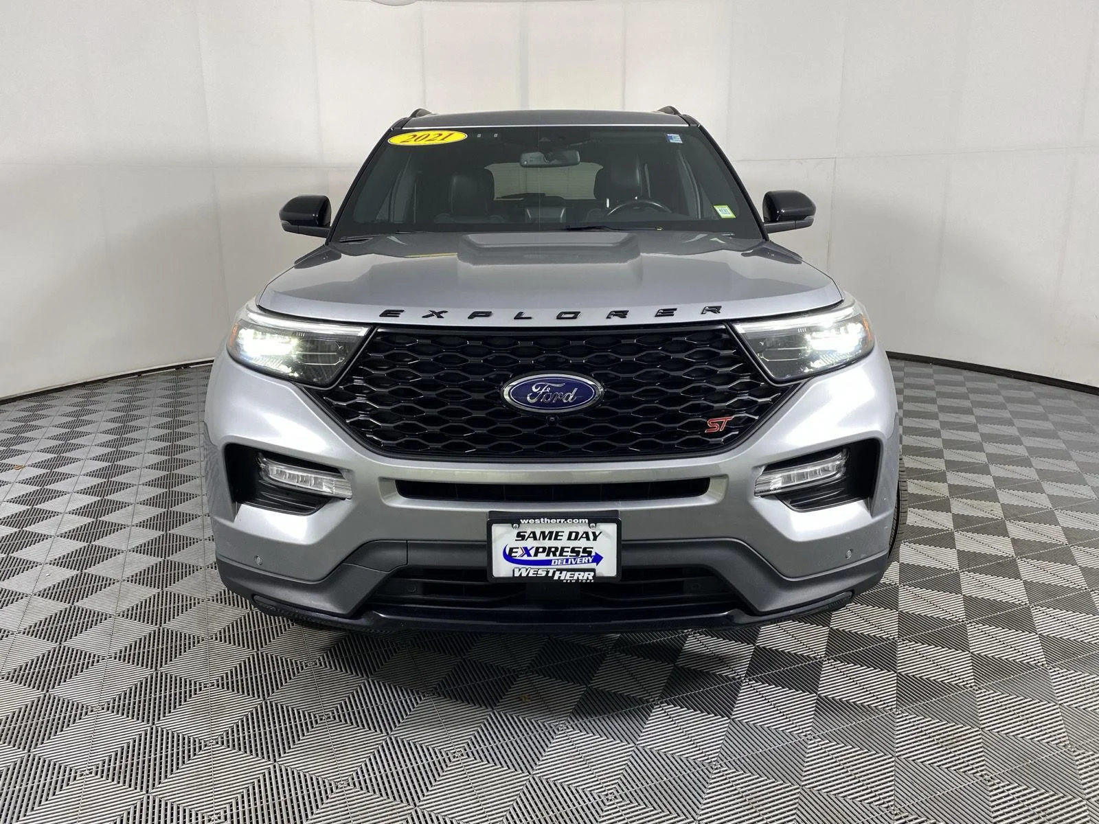 Used 2021 Iconic Silver Ford ST image 2