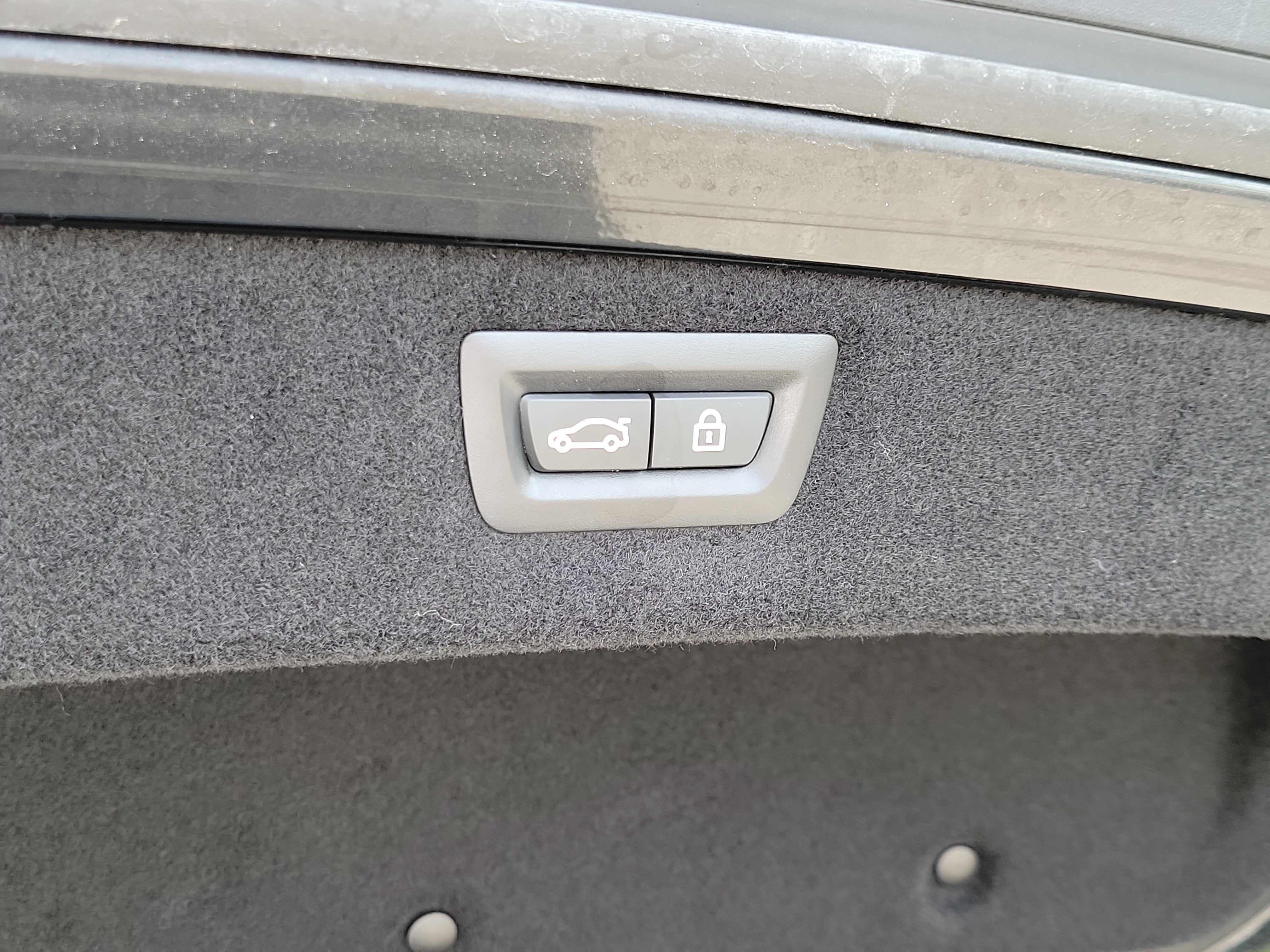 Used 2020 Black Sapphire Metallic BMW Base image 7
