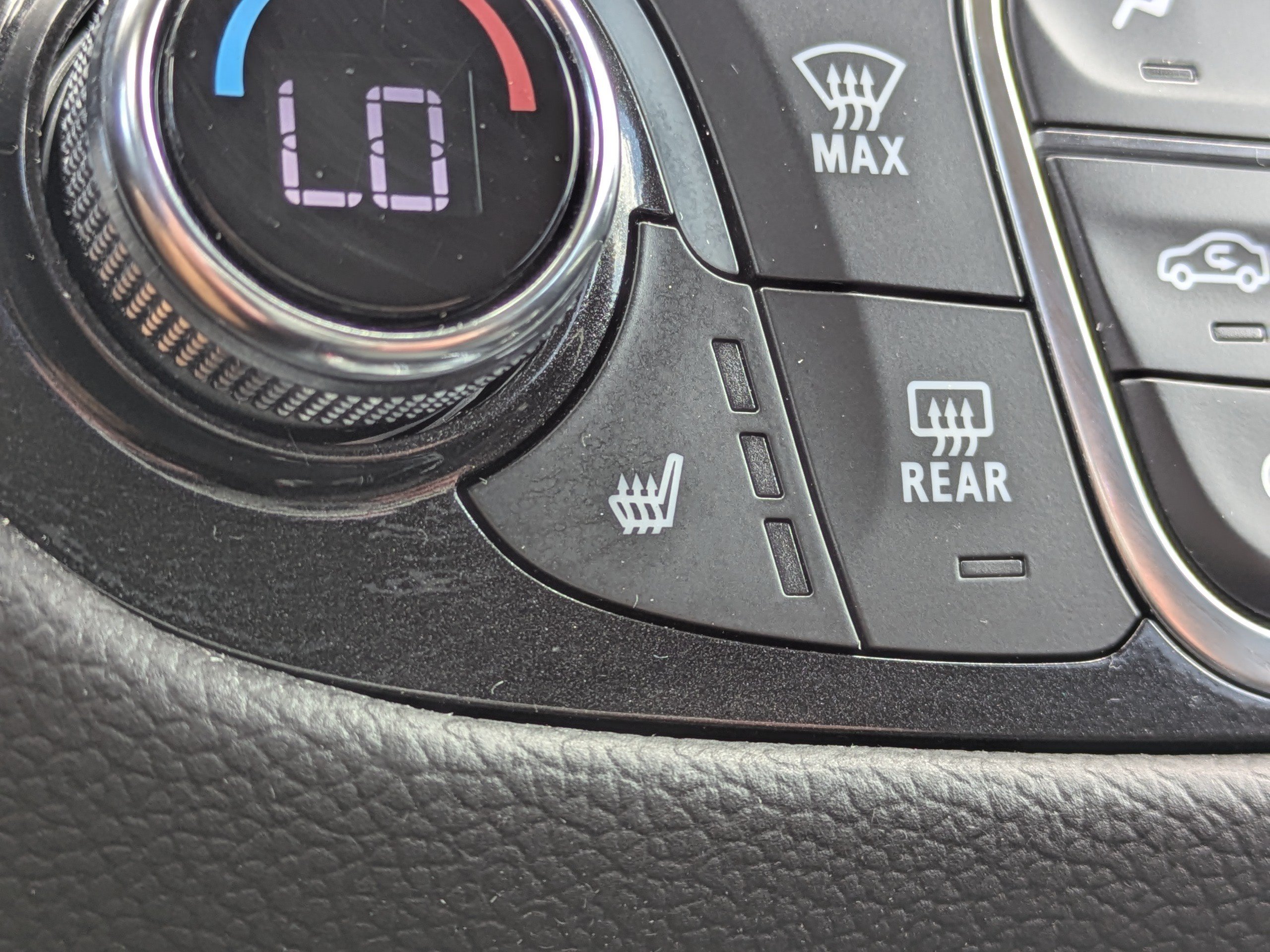 2023 Chevrolet Equinox Premier - Photo 24