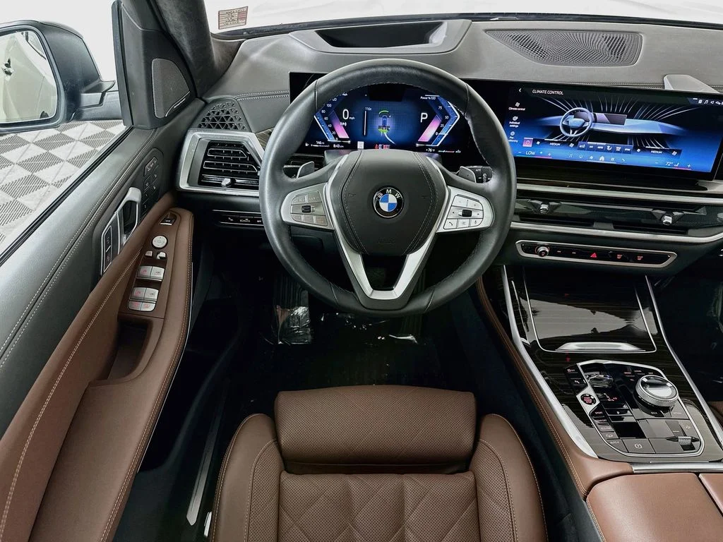 Certified Used 2026 Black Sapphire Metallic BMW xDrive40i image 25