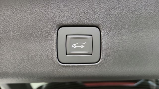 New 2026 White Chevrolet LT image 32