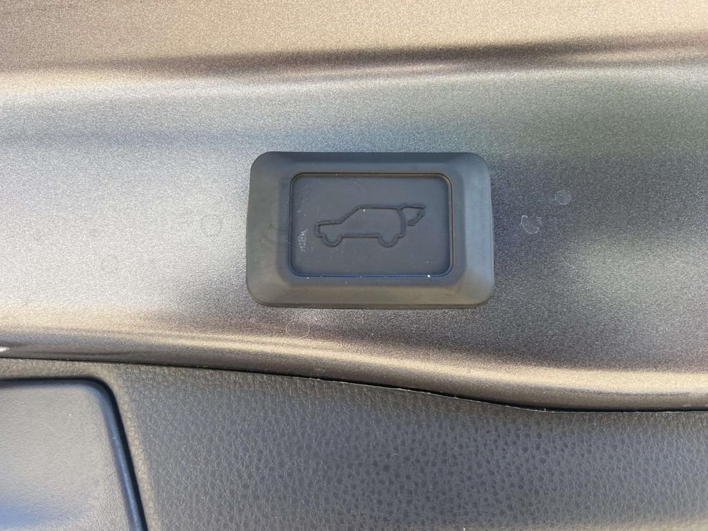 Used 2025 Gray Toyota XLE image 9