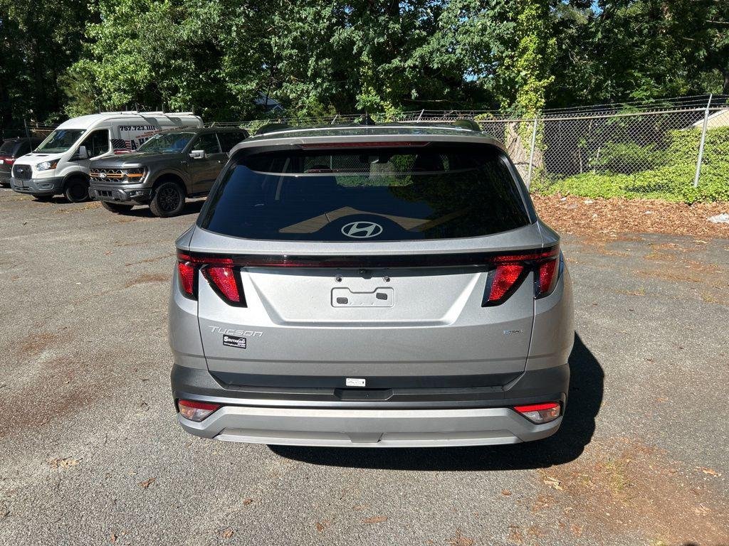 New 2026 Silver Hyundai SEL AWD image 4