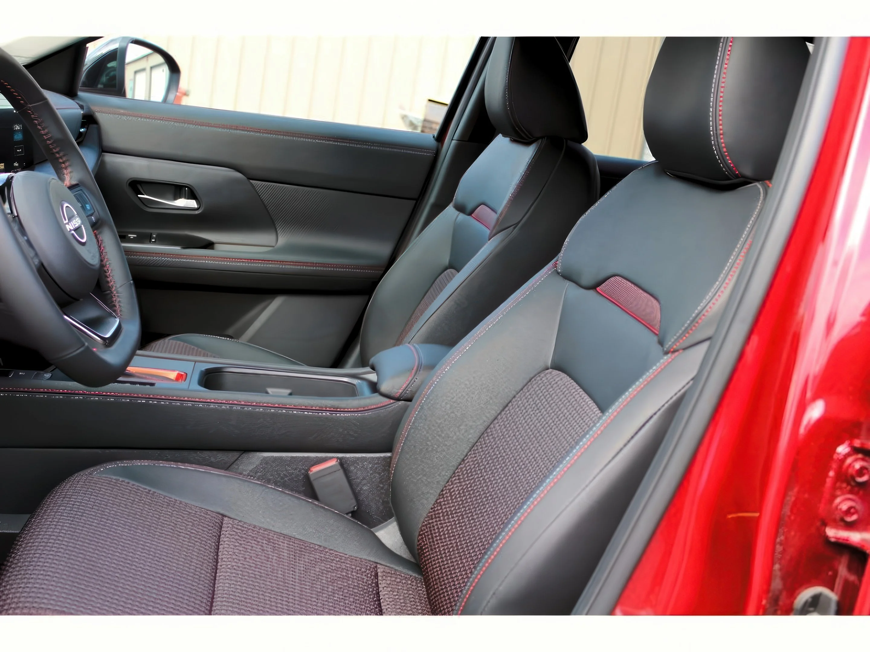 2026 Nissan KICKS SR AWD - Photo 12