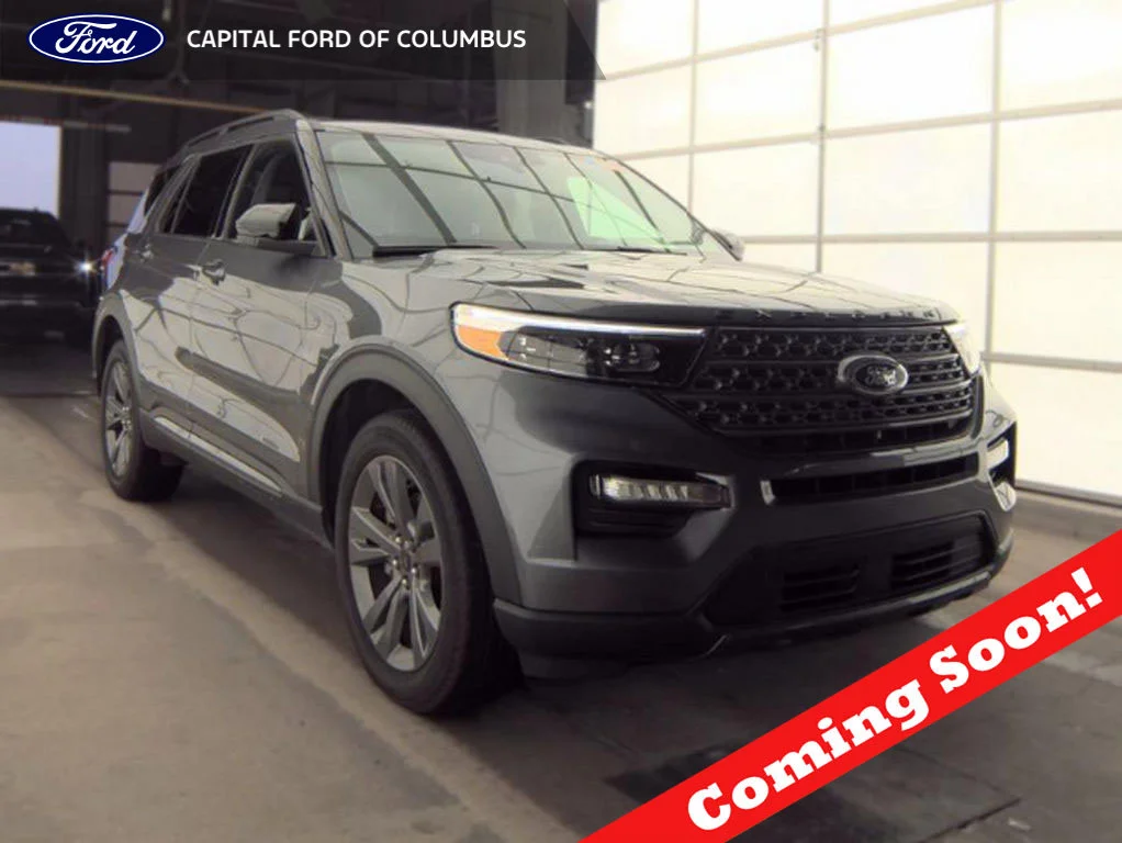 Used 2024 Gray Metallic Ford XLT image 1
