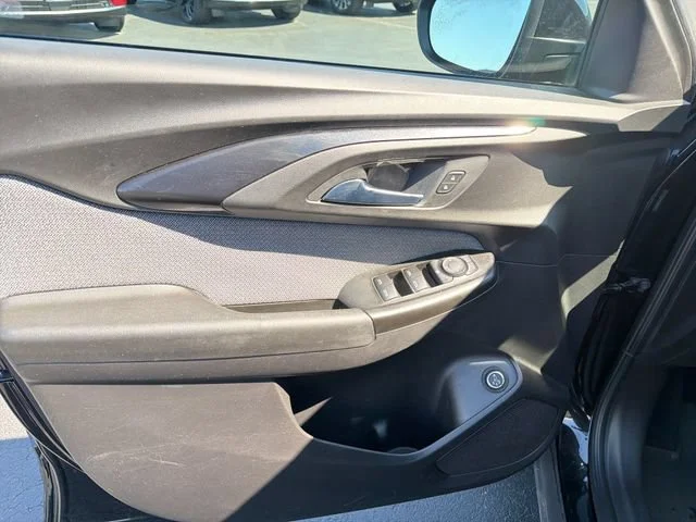 Used 2022 Mosaic Black Metallic Chevrolet LT image 12