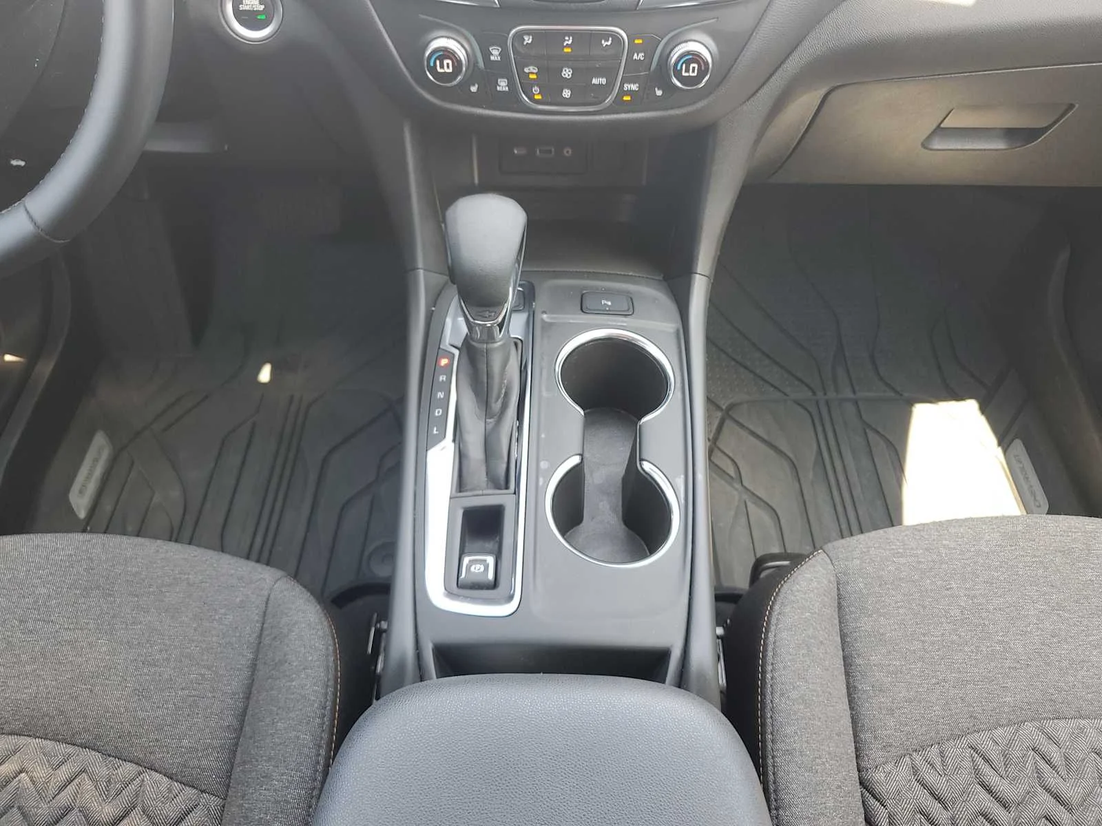 Used 2024 Radiant Red Tintcoat Chevrolet LT image 18