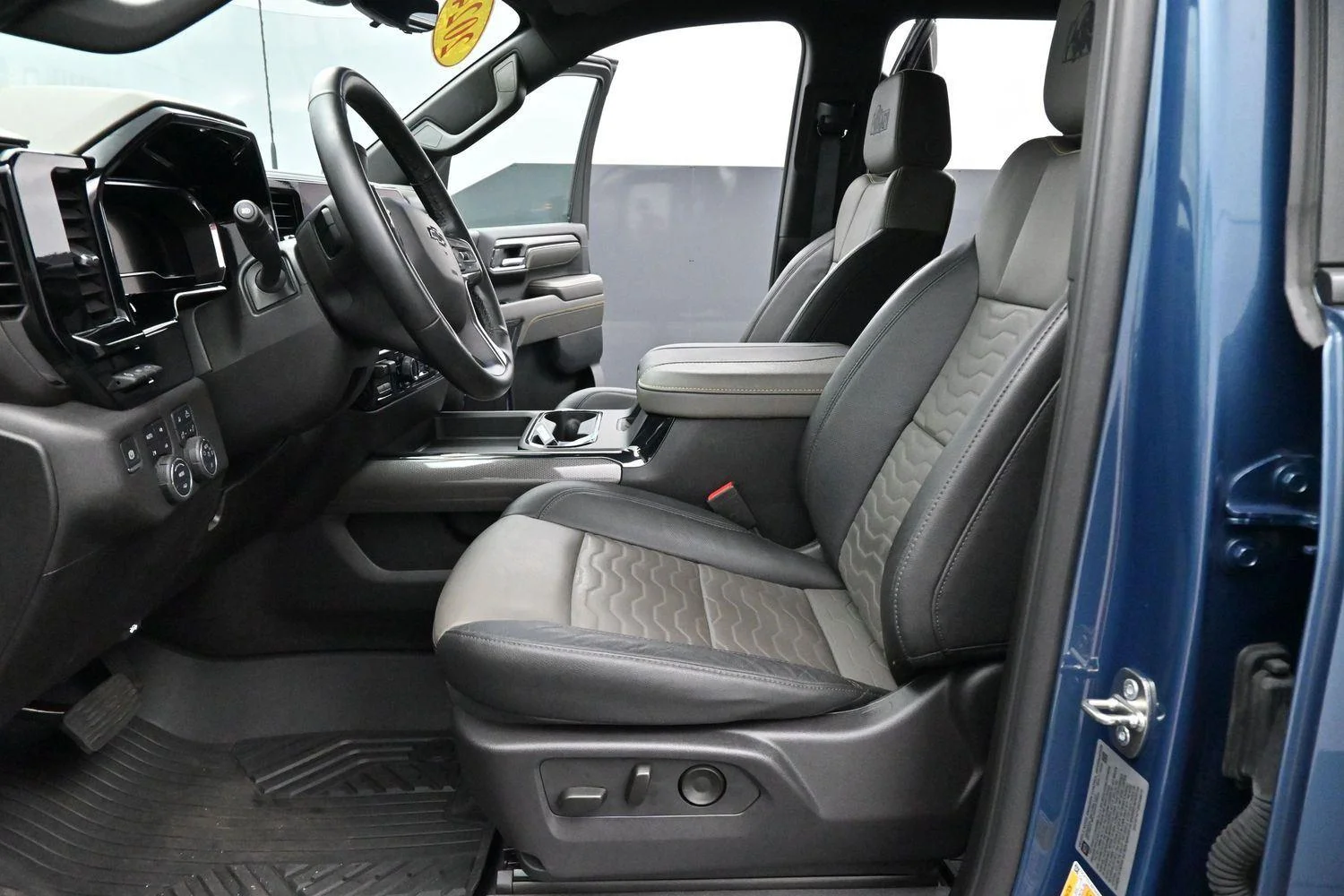 Used 2024 Lakeshore Blue Metallic Chevrolet ZR2 image 12
