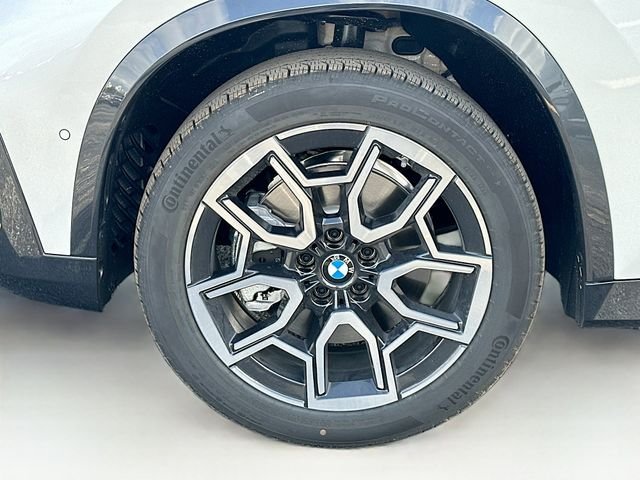 New 2026 White BMW xDrive28i image 26