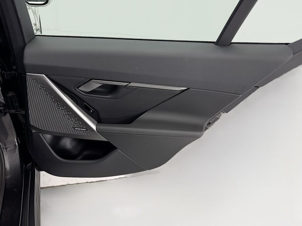 2026 BMW i5 40 - Photo 26