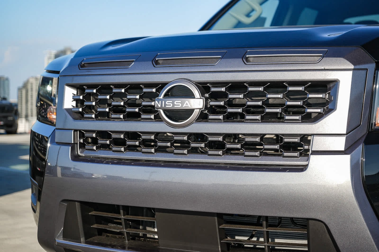 Nueva Nissan Crew Cab SV Super Black 2027, imagen 5