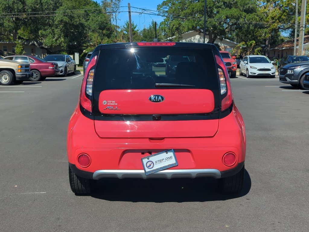 Used 2017 Red Kia Plus image 6