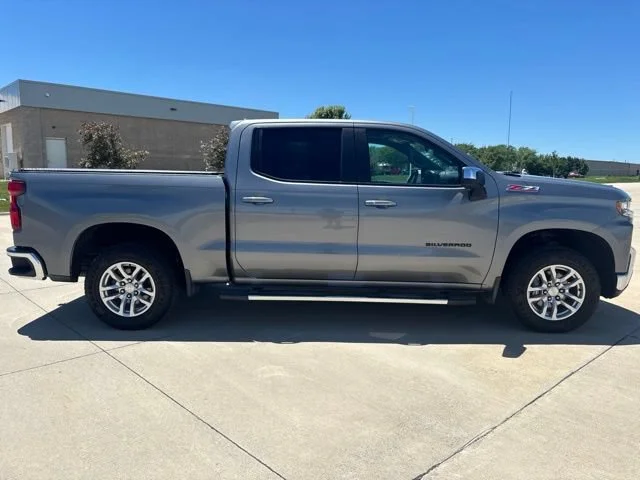 Used 2021 SATIN STEEL METALLIC Chevrolet LT image 34