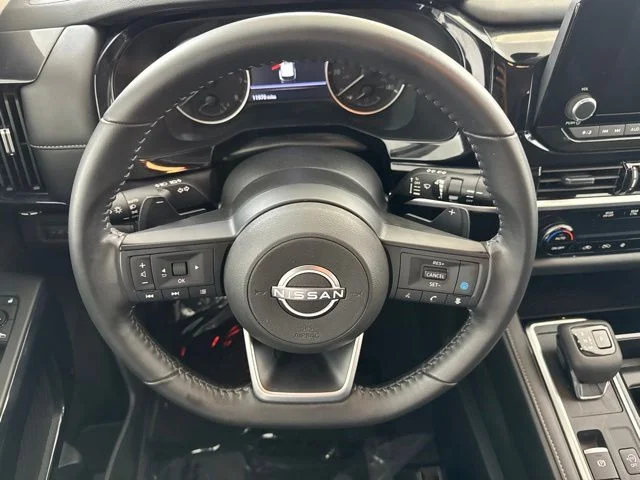 Used 2025 Silver Nissan SV image 23