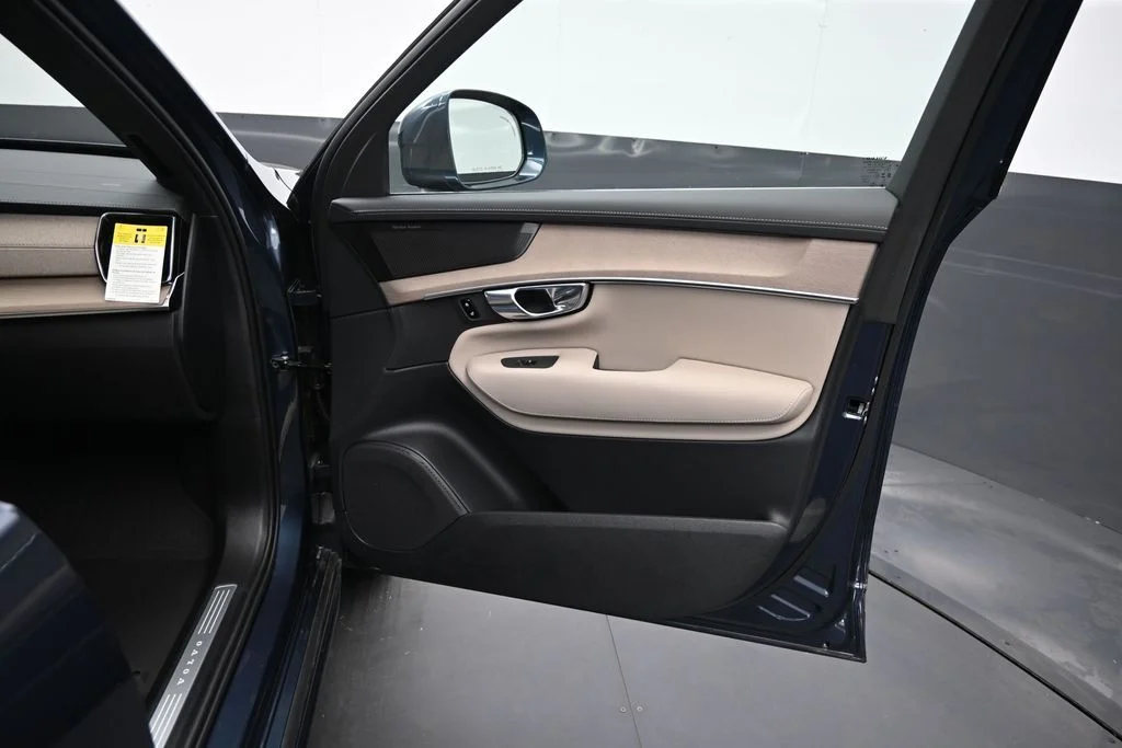 New 2026 Denim Blue Volvo T8 Plus image 21