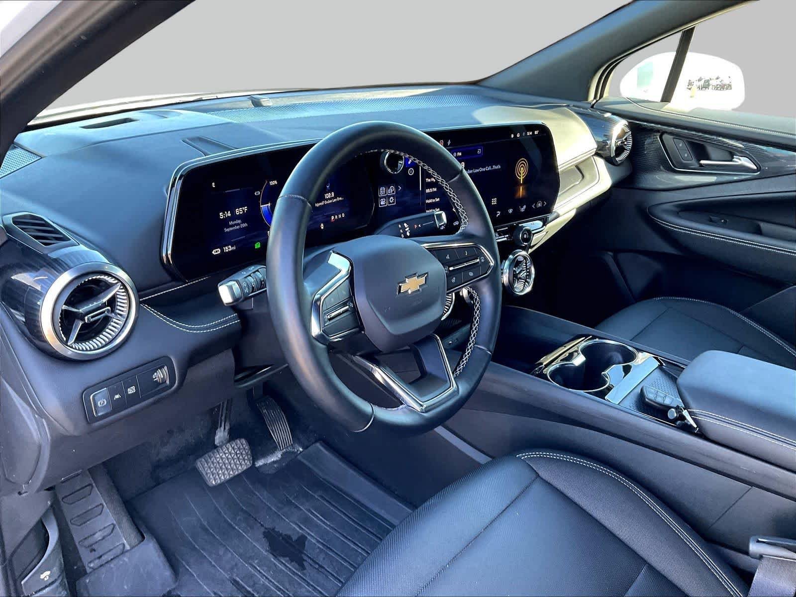 2024 Chevrolet Blazer EV LT - Photo 19