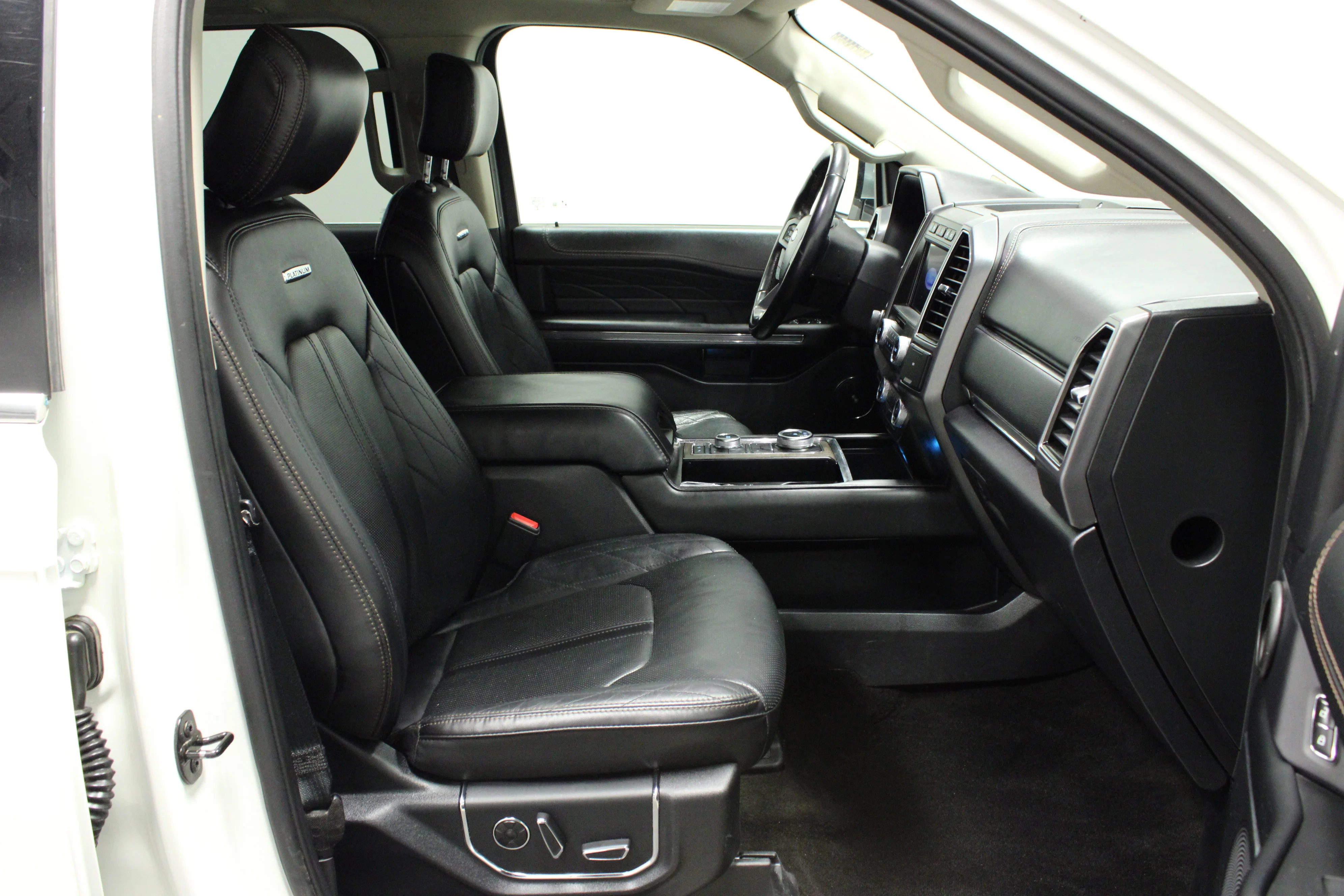 Used 2021 Star White Metallic Tri-Coat Ford Platinum image 15