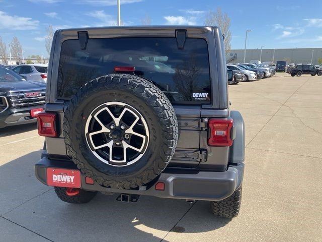 Certified Used 2025 Granite Crystal Metallic Clearcoat Jeep Rubicon image 6
