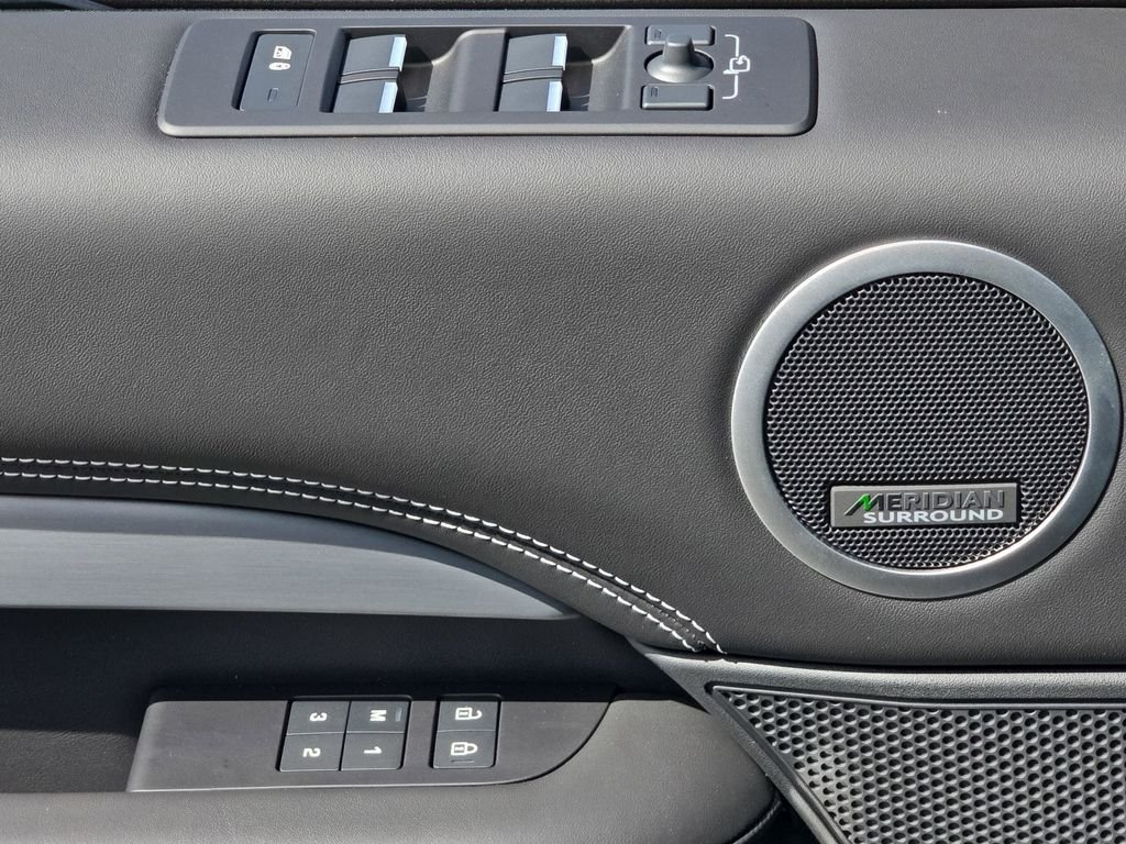 New 2026 Carpathian Grey Land Rover Tempest Edition image 30