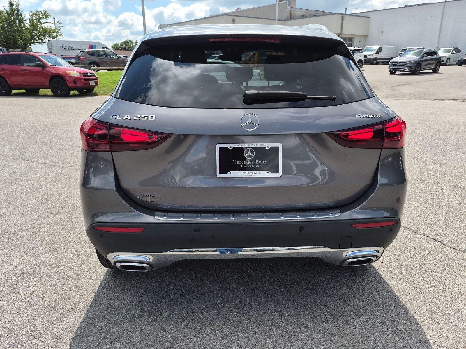 Used 2025 Mountain Grey Metallic Mercedes-Benz GLA 250 image 4