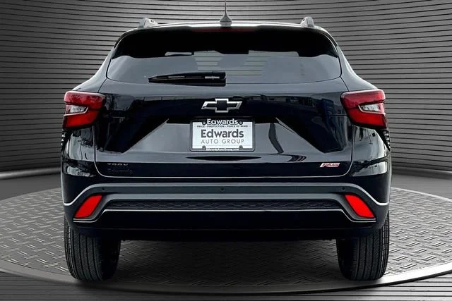 New 2026 Mosaic Black Metallic Chevrolet 2RS image 4
