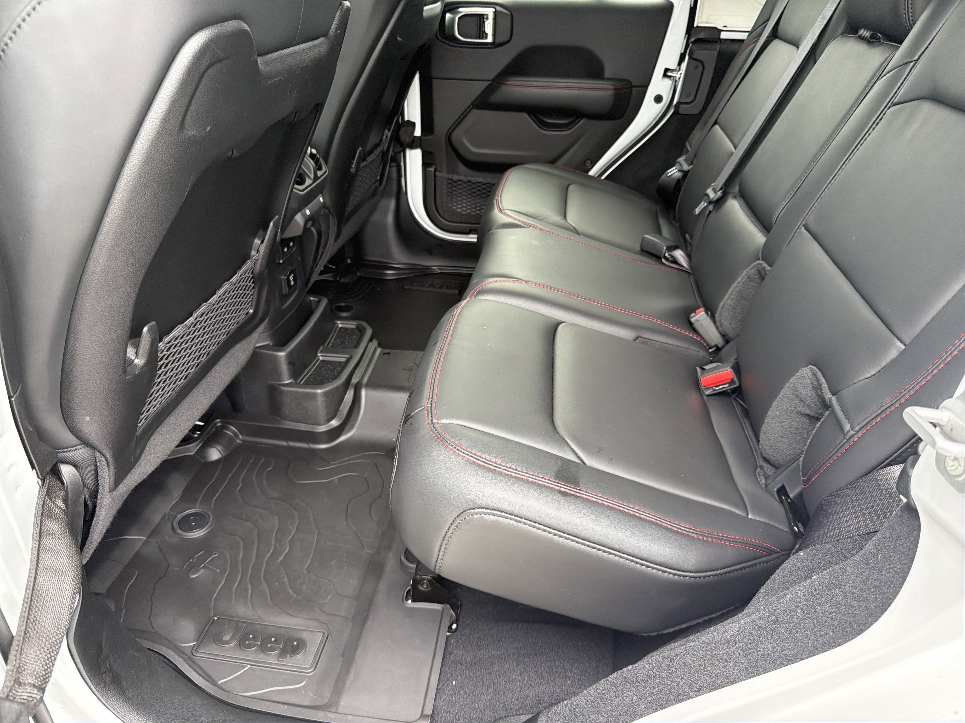 Used 2026 Bright White Clearcoat Jeep Rubicon X image 20