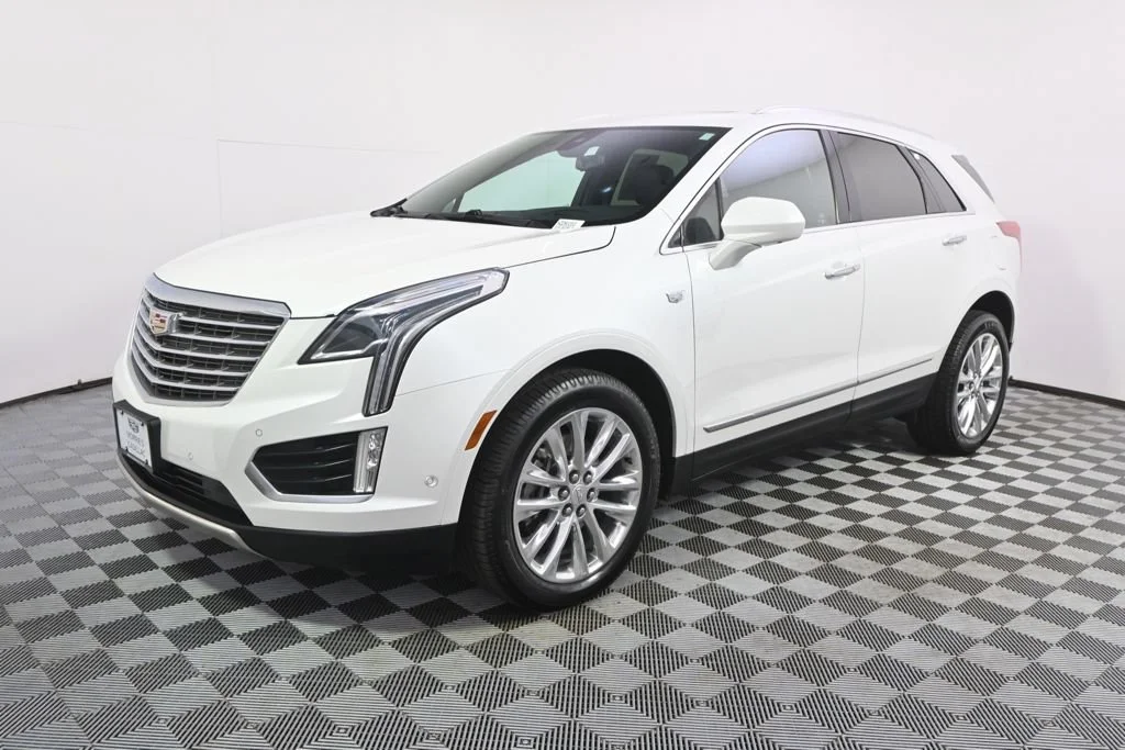 Used 2017 Cadillac XT5 Platinum with VIN 1GYKNFRS4HZ291010 for sale in Minneapolis, Minnesota