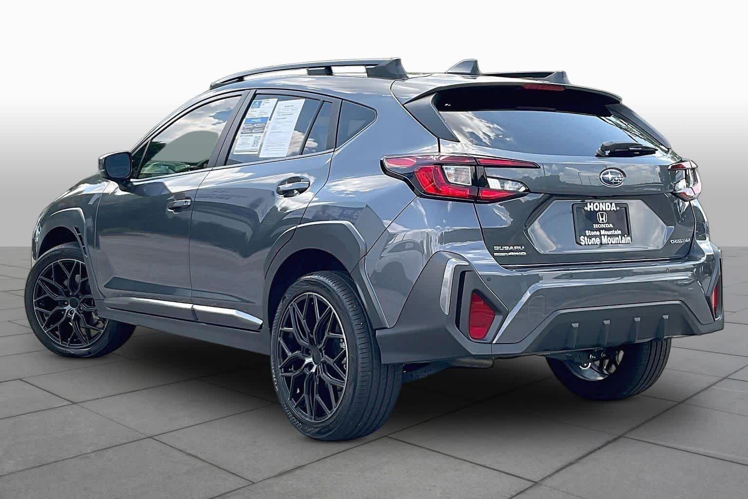 Used 2025 Magnetite Gray Metallic Subaru Limited image 12