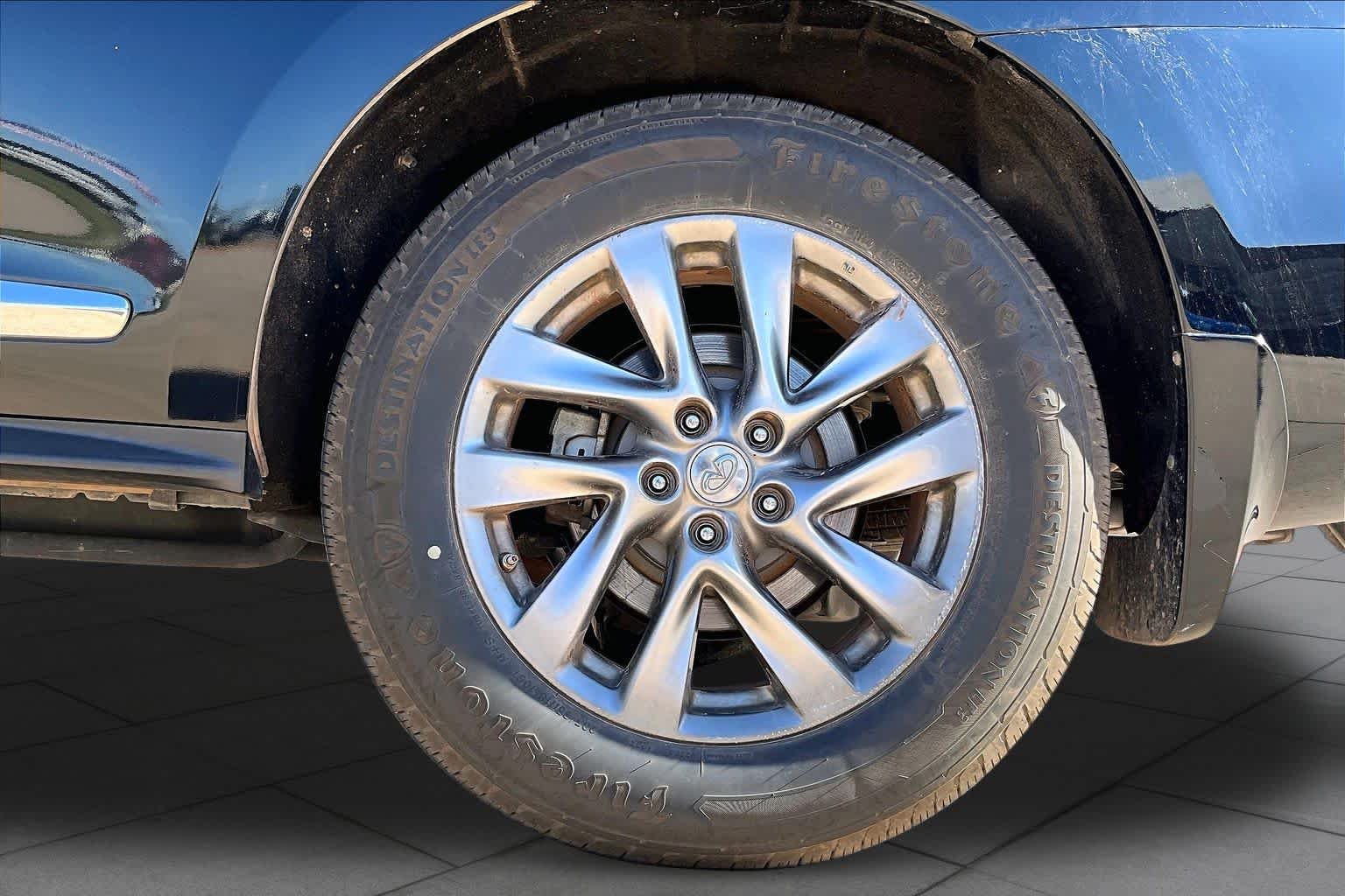 Used 2013 Black Obsidian INFINITI  image 10