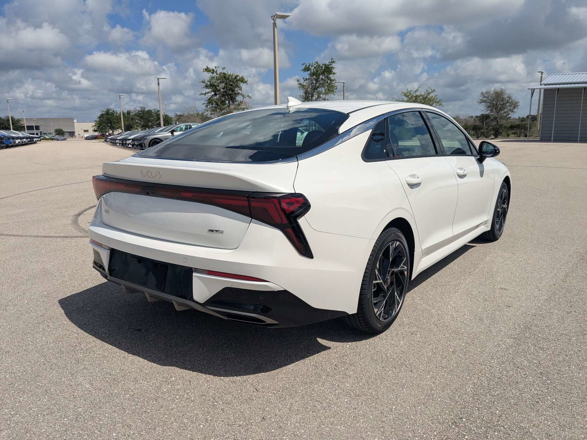 New 2026 Snow White Pearl Kia GT-Line FWD image 5