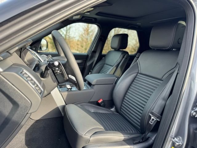 2026 Land Rover Discovery Gemini Edition - Photo 10