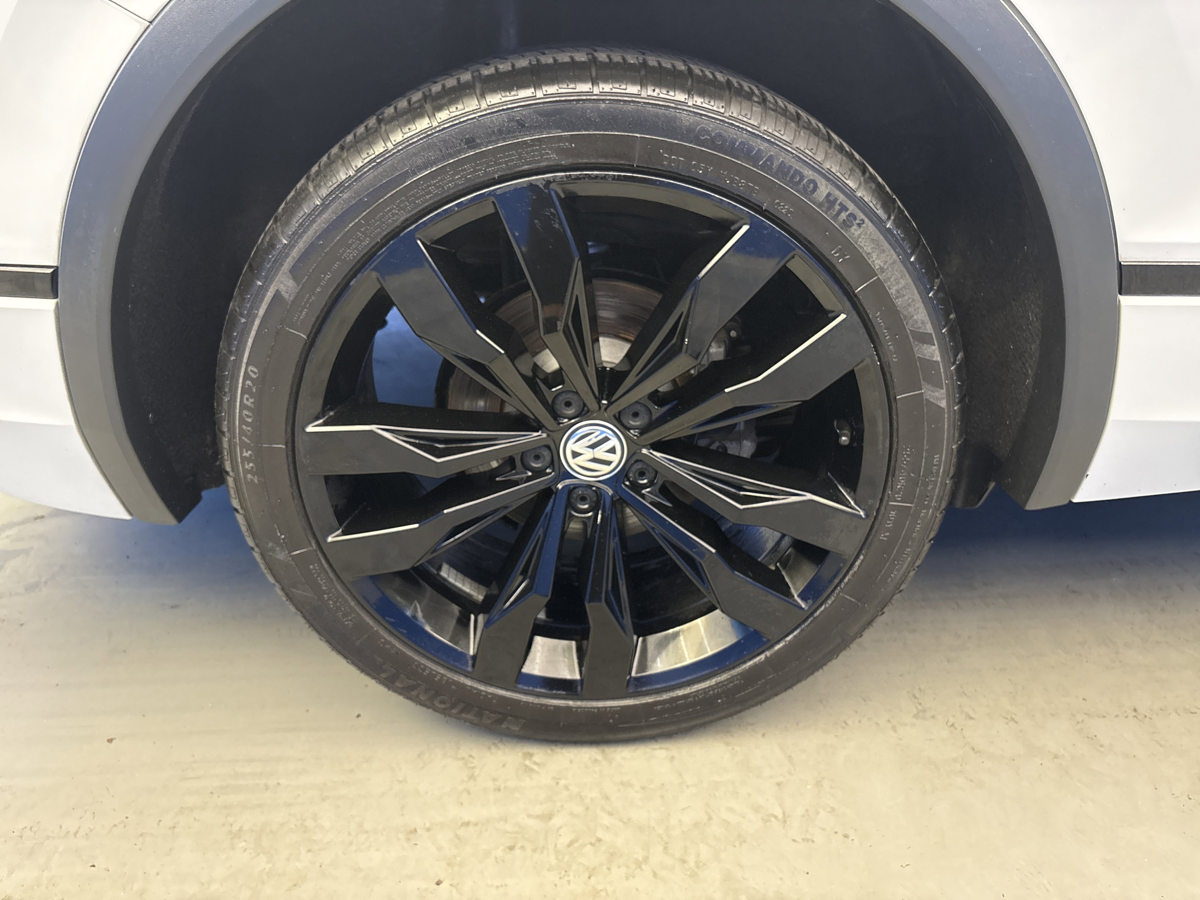 Used 2020 Pure White Volkswagen SE R-Line Black image 8